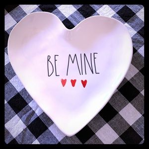 Rae Dunn BE MINE heart shaped plate w/ 3 hearts